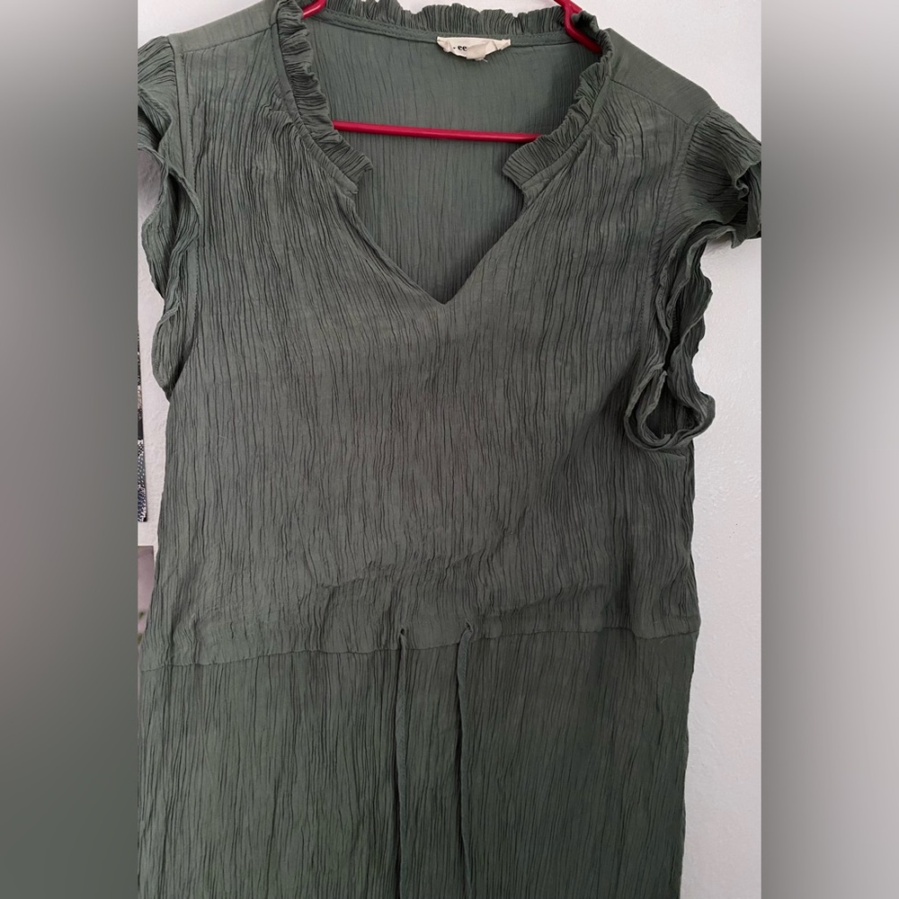 Eesome Green Flutter Sleeve Ruffled Blouse